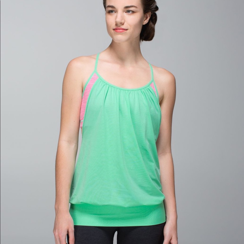 Lululemon No Limits Tank
Opal / Wee Are From Space Neon Pink Opal